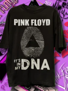 Camiseta Its My DNA Banda Pink Floyd Pirâmide Prisma Rock Clássico Retrô Anos 70